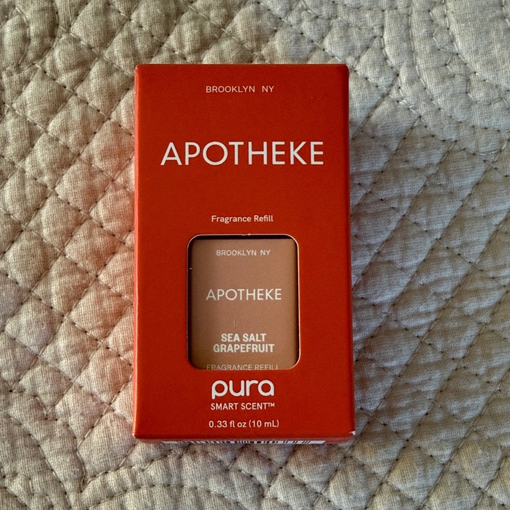 Pura Scents, Sea Salt Grapefruit. New, unopened. I received duplicates.
